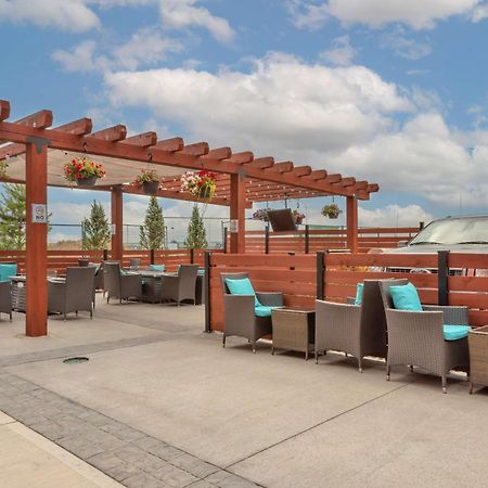 Best Western Premier Executive Residency Medicine Hat Exterior photo