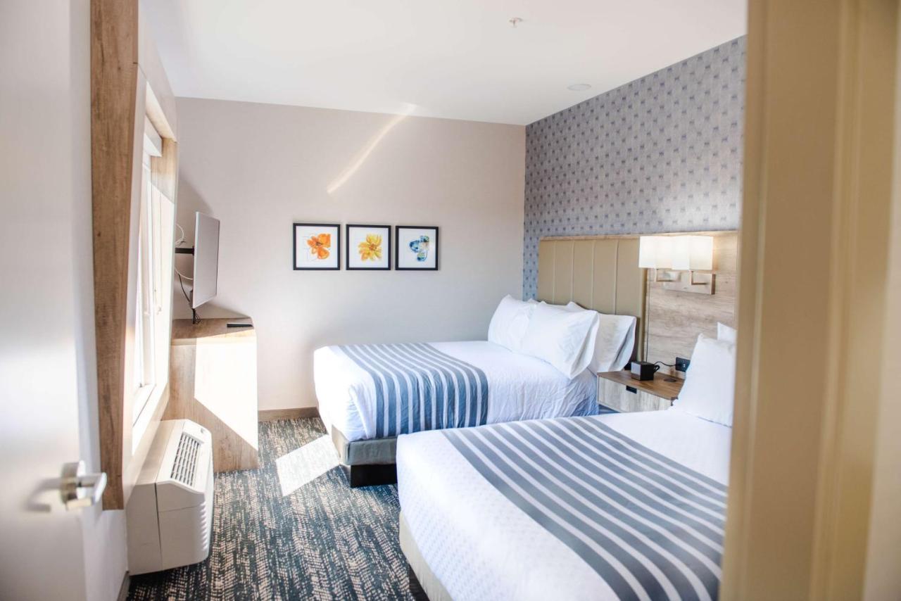 Best Western Premier Executive Residency Medicine Hat Exterior photo