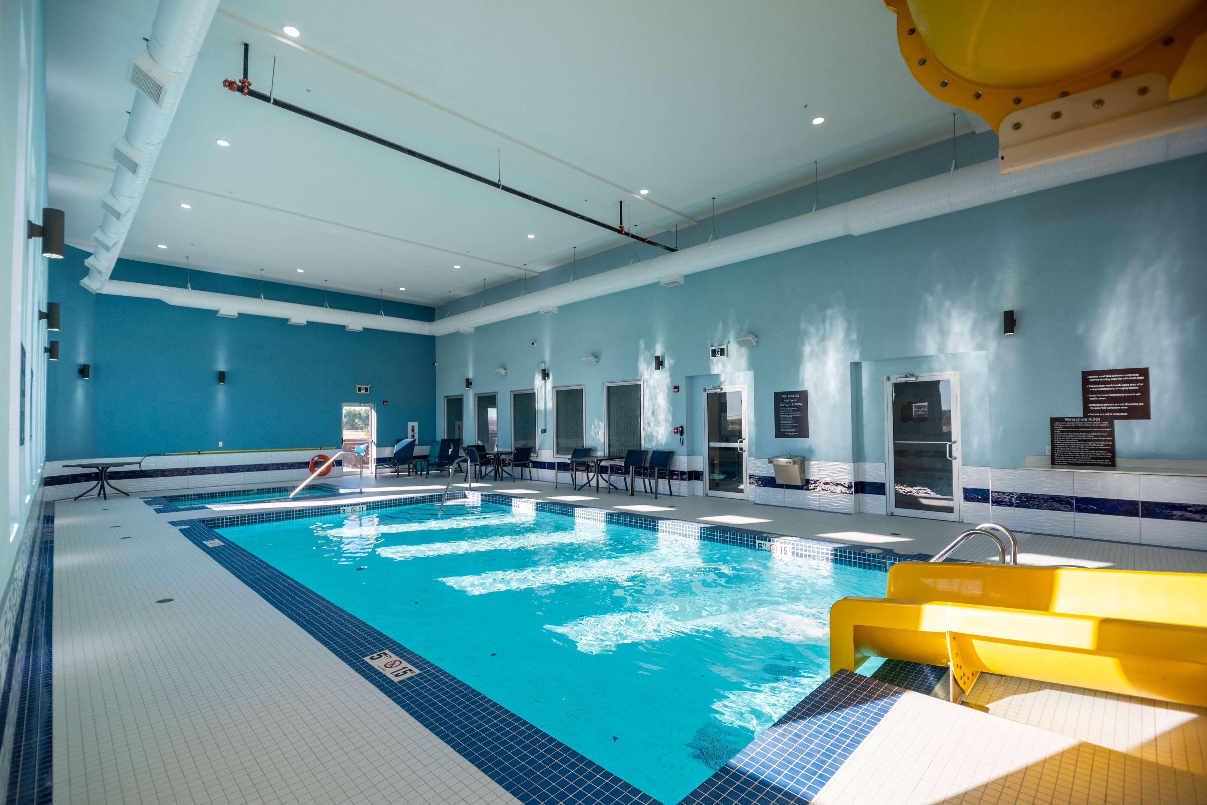 Best Western Premier Executive Residency Medicine Hat Exterior photo