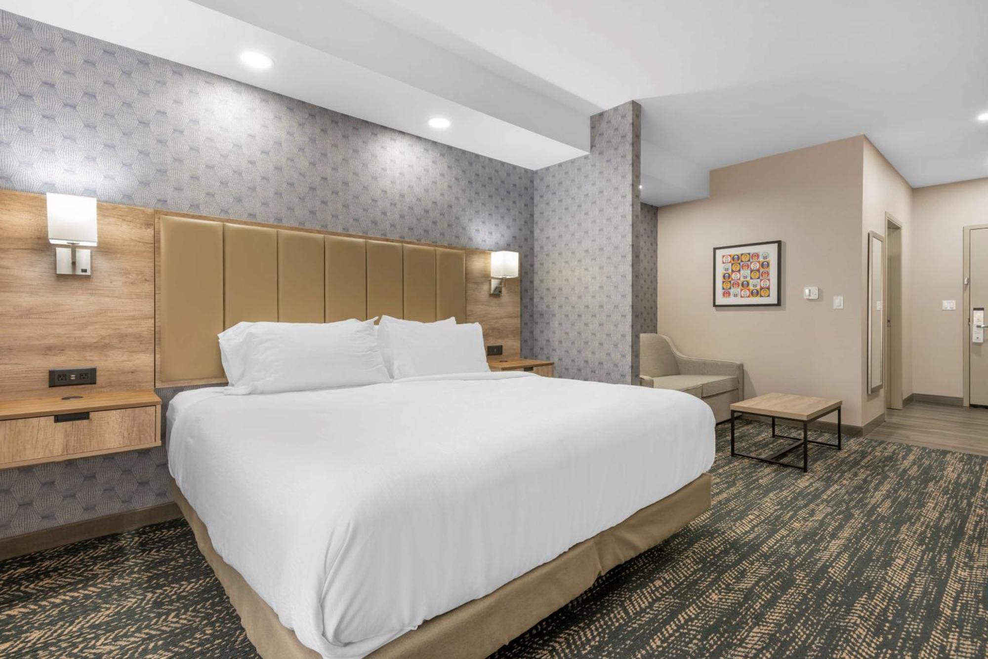 Best Western Premier Executive Residency Medicine Hat Exterior photo