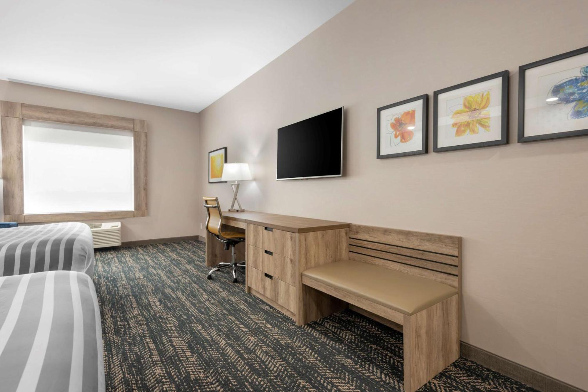 Best Western Premier Executive Residency Medicine Hat Exterior photo